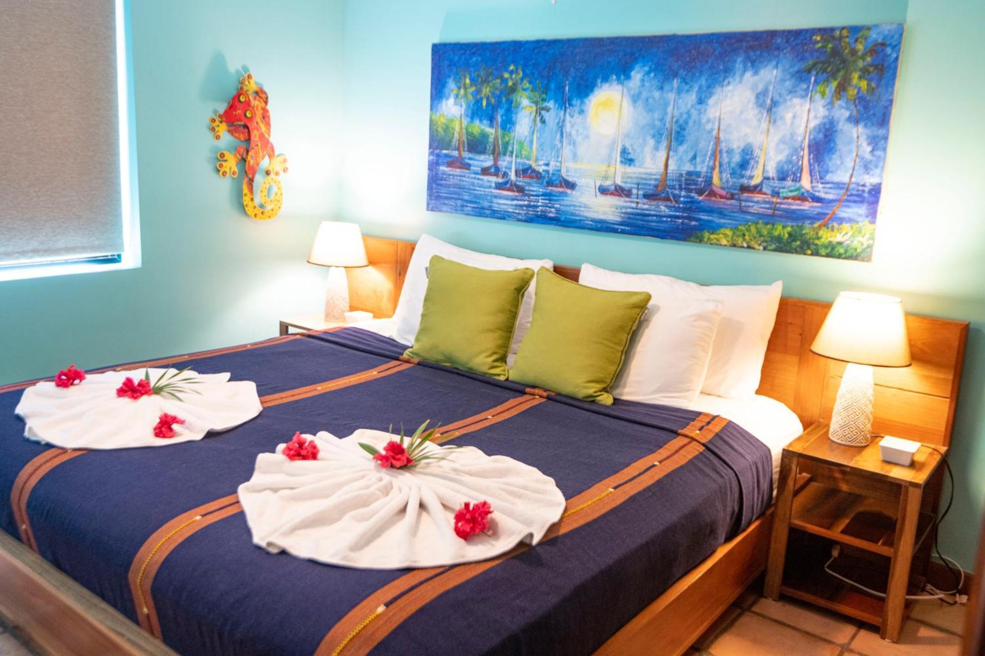 Isla Bonita Yacht Club Hotel San Pedro  Eksteriør billede