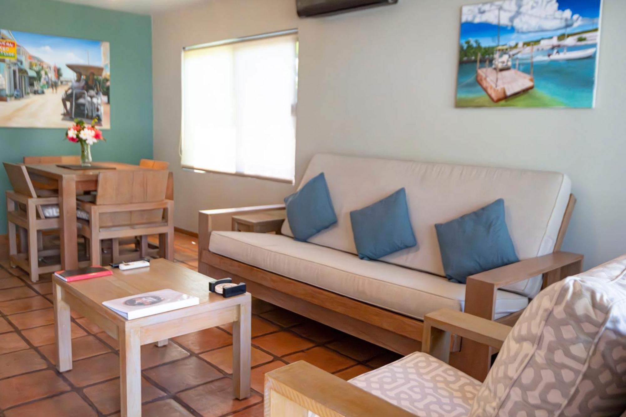 Isla Bonita Yacht Club Hotel San Pedro  Eksteriør billede