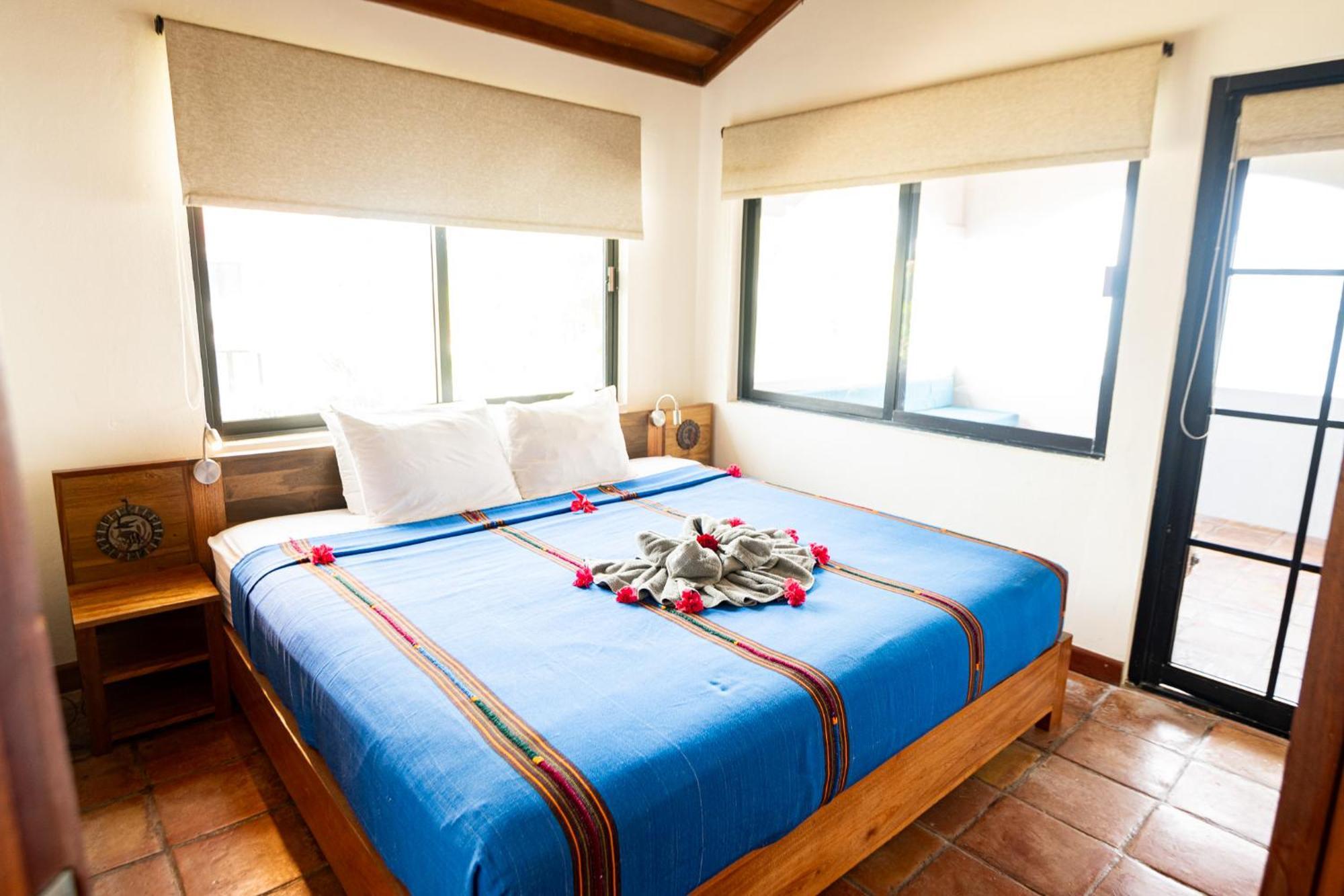 Isla Bonita Yacht Club Hotel San Pedro  Eksteriør billede